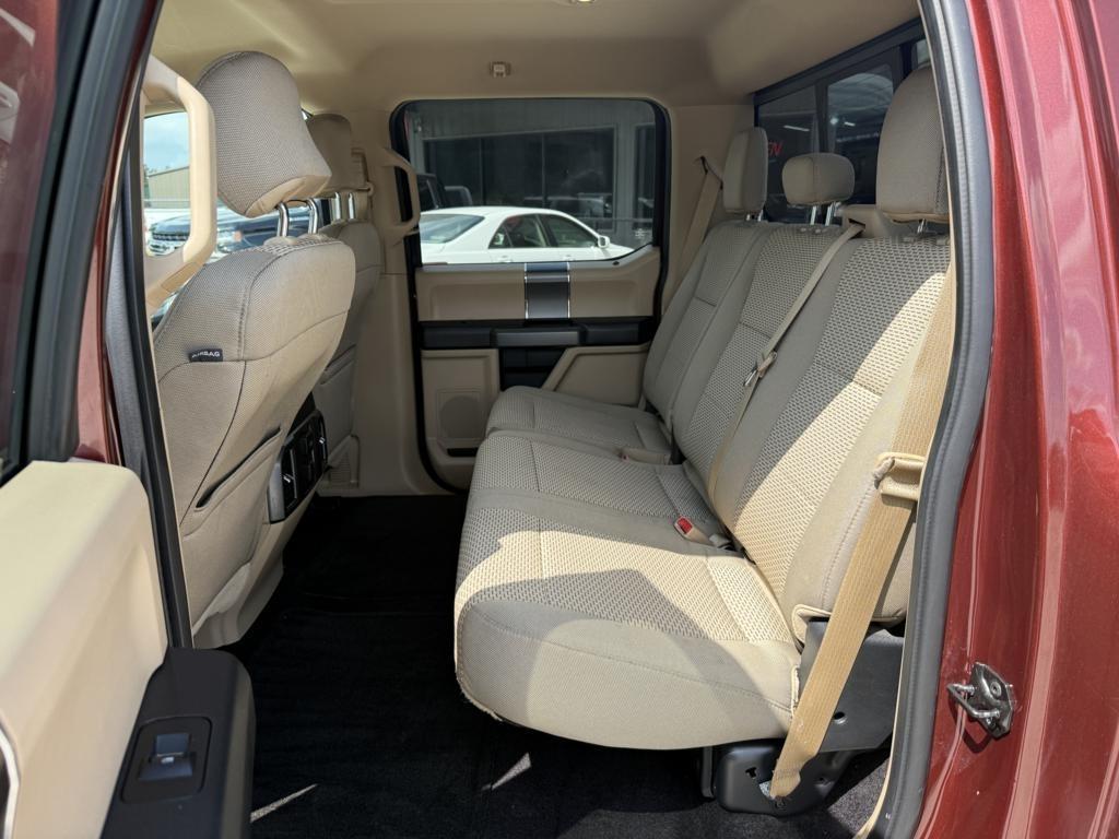 Ford F-150 2WD SuperCrew 157" Lariat 2016