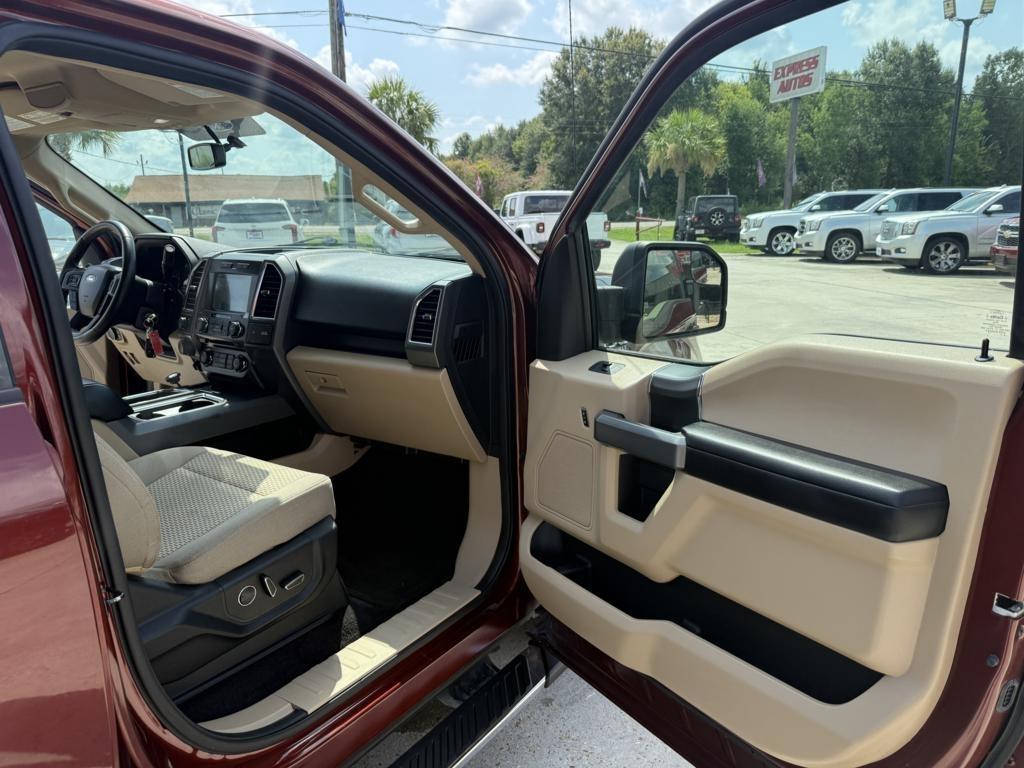 Ford F-150 2WD SuperCrew 157" Lariat 2016