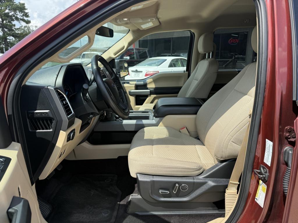 Ford F-150 2WD SuperCrew 157" Lariat 2016