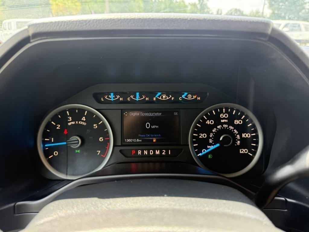Ford F-150 2WD SuperCrew 157" Lariat 2016