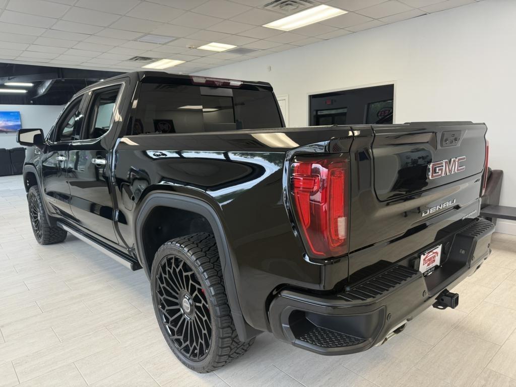 GMC Sierra 1500 4WD Crew Cab 147" Denali 2022