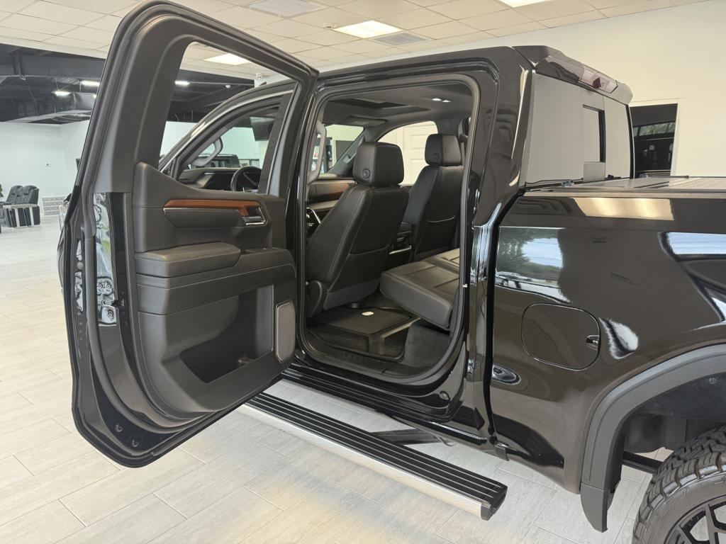 GMC Sierra 1500 4WD Crew Cab 147" Denali 2022