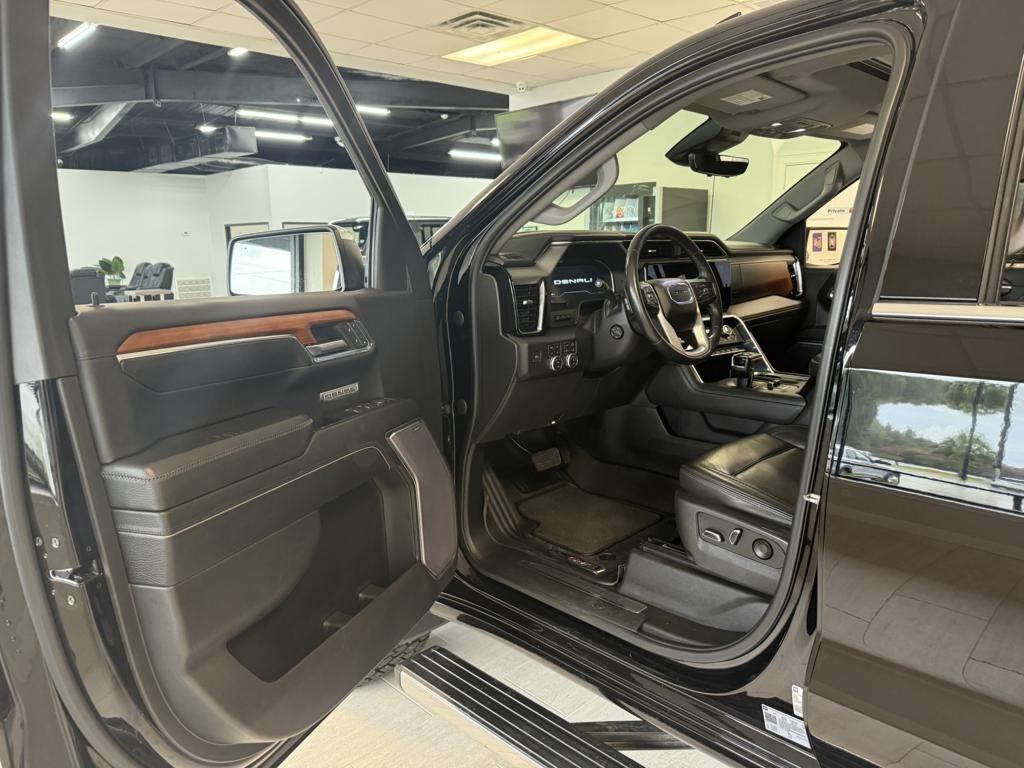 GMC Sierra 1500 4WD Crew Cab 147" Denali 2022