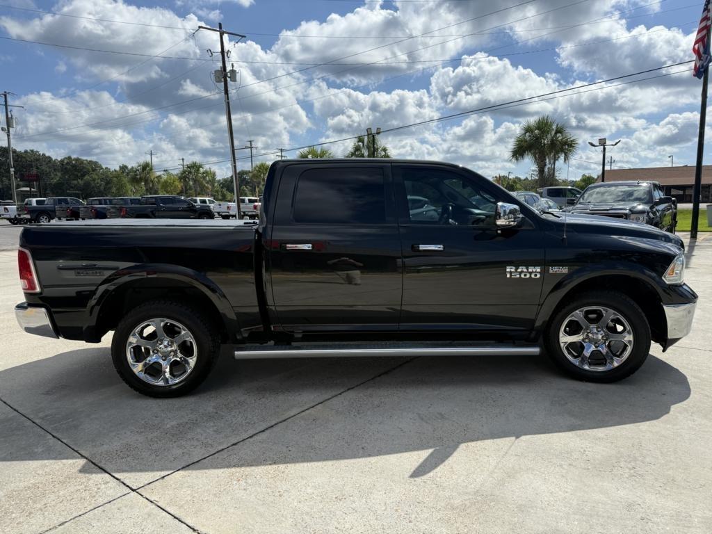 RAM 1500 4WD Crew Cab 140.5" Laramie 2016