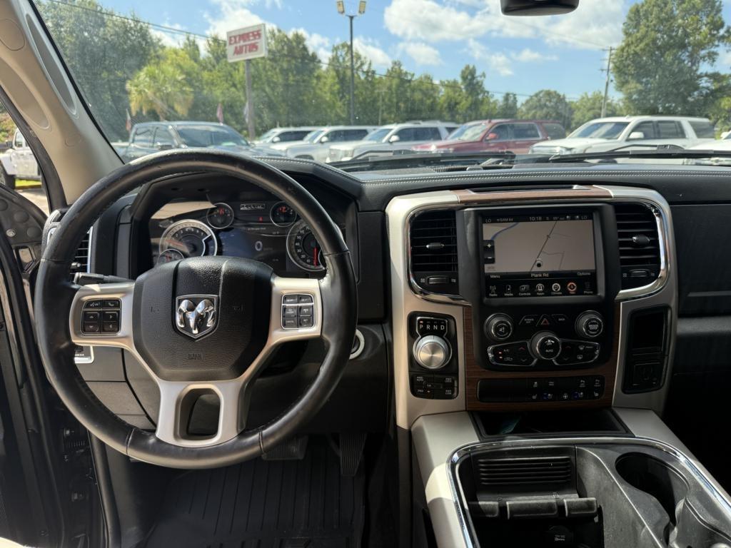 RAM 1500 4WD Crew Cab 140.5" Laramie 2016