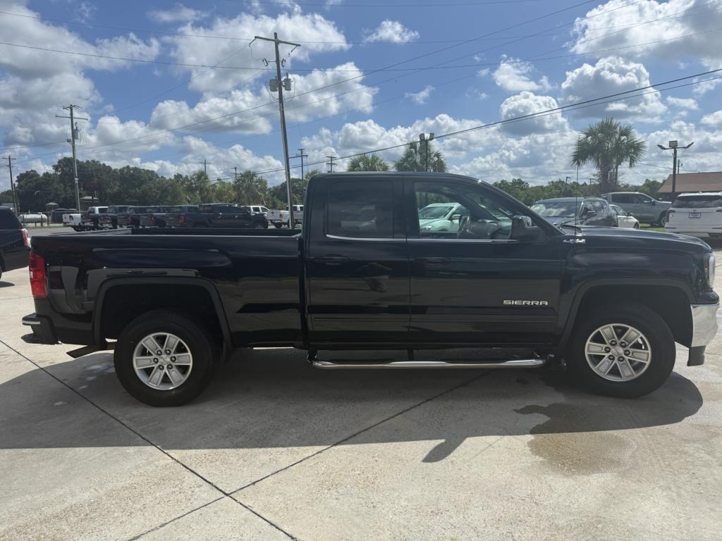 GMC Sierra 1500 4WD Double Cab 143.5" SLE 2017