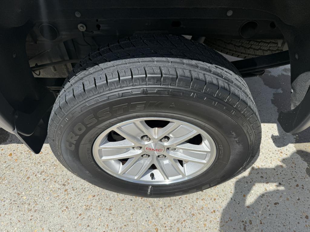 GMC Sierra 1500 4WD Double Cab 143.5" SLE 2017