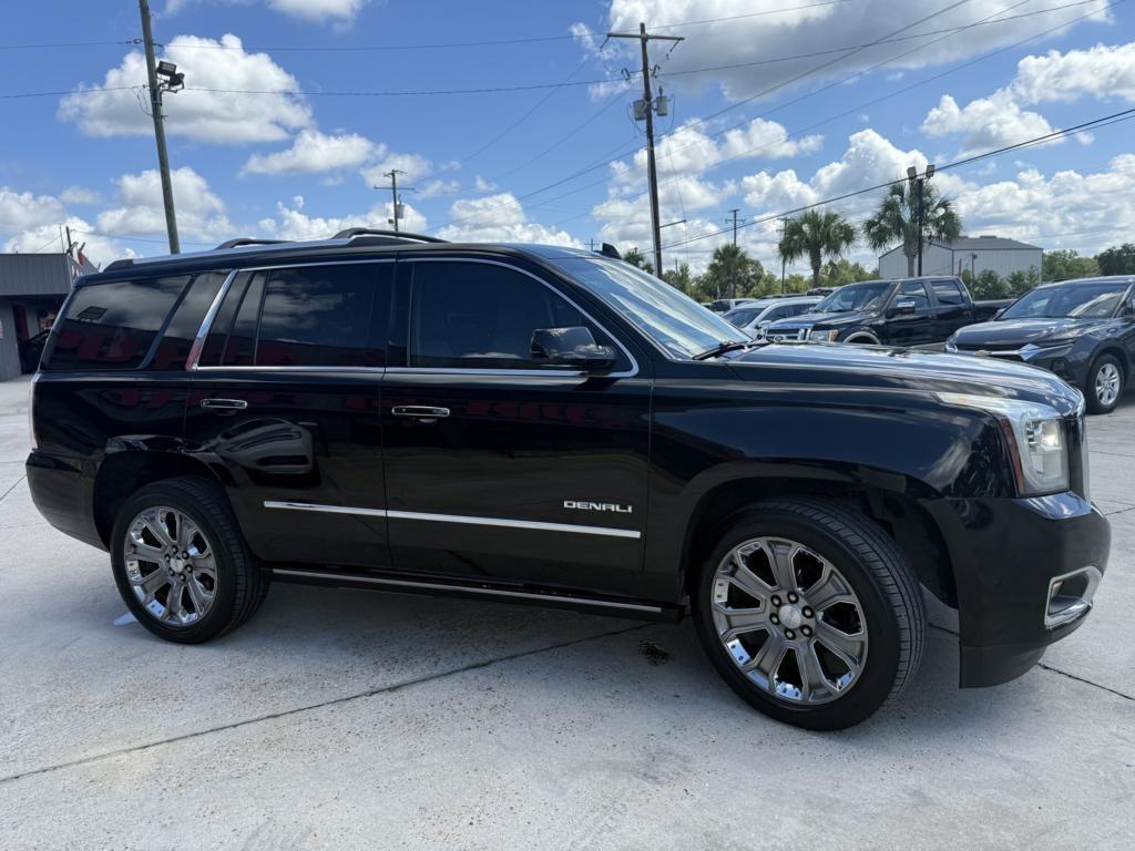 GMC Yukon 4WD 4dr Denali 2015