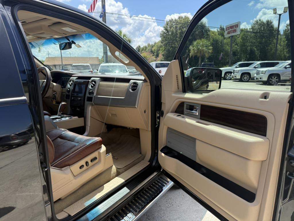 Ford F-150 4WD SuperCrew 145" Platinum 2011