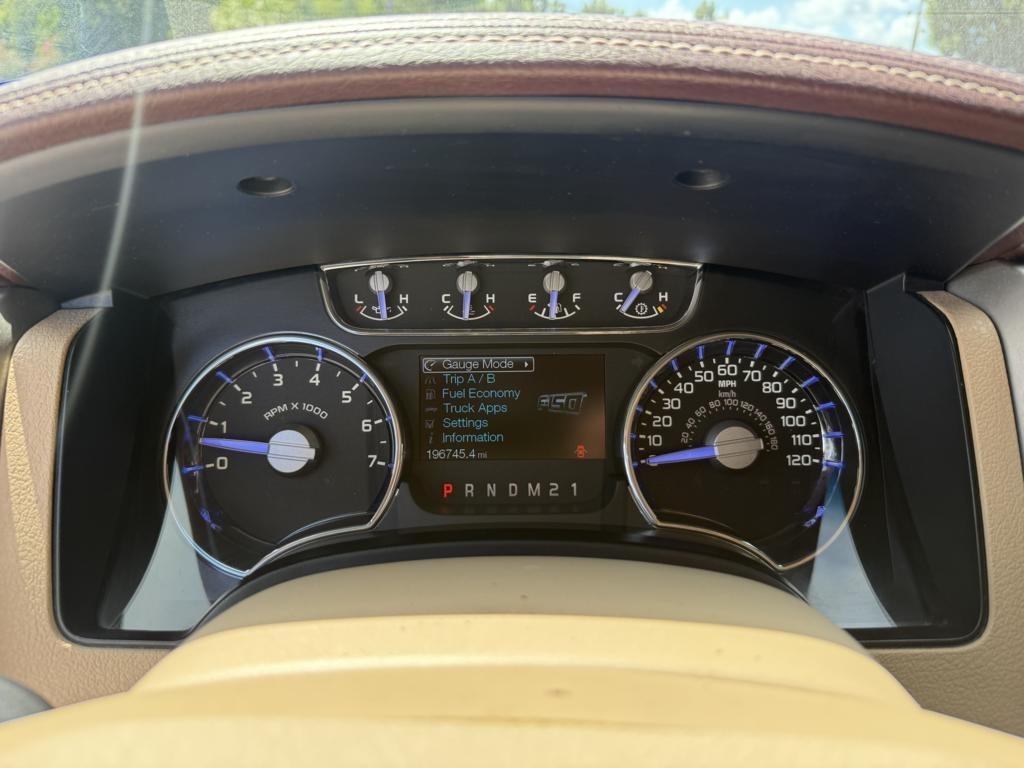 Ford F-150 4WD SuperCrew 145" Platinum 2011