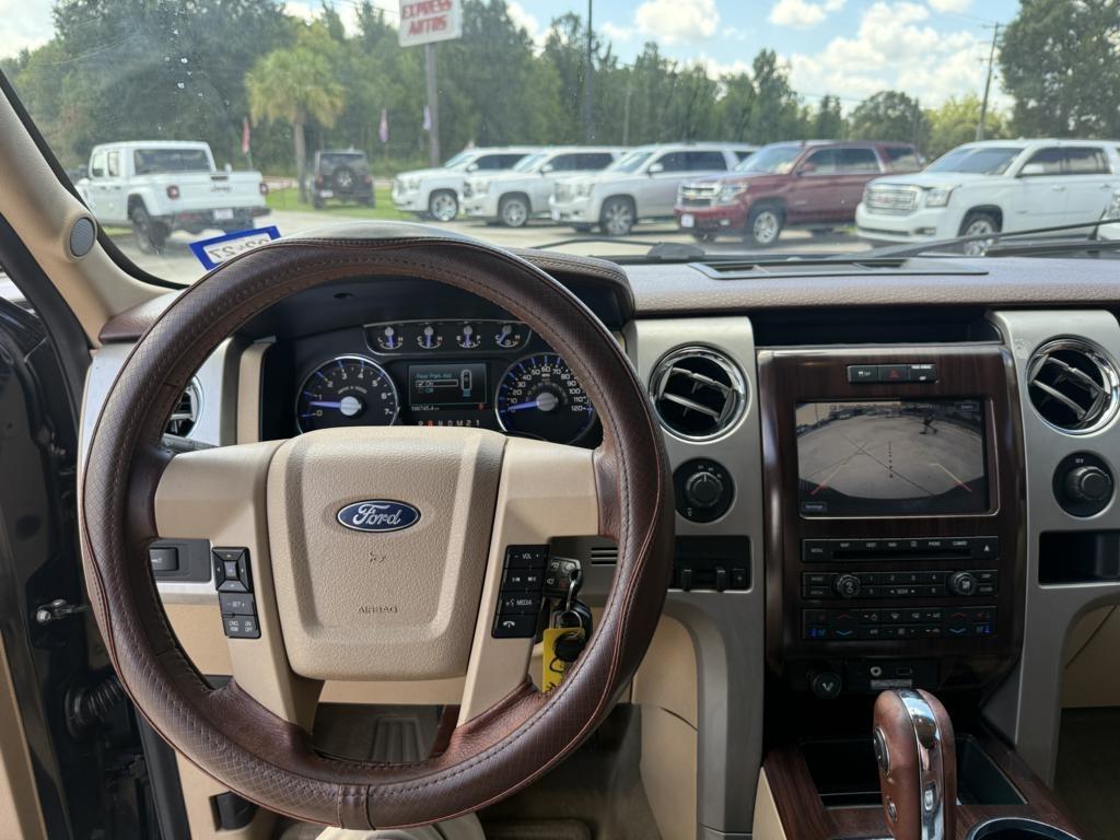 Ford F-150 4WD SuperCrew 145" Platinum 2011