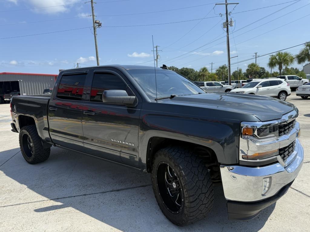 Chevrolet Silverado 1500 2WD Crew Cab 143.5" LT w/1LT 2017