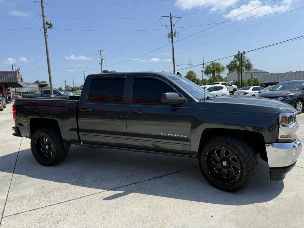 Chevrolet Silverado 1500 2WD Crew Cab 143.5" LT w/1LT 2017