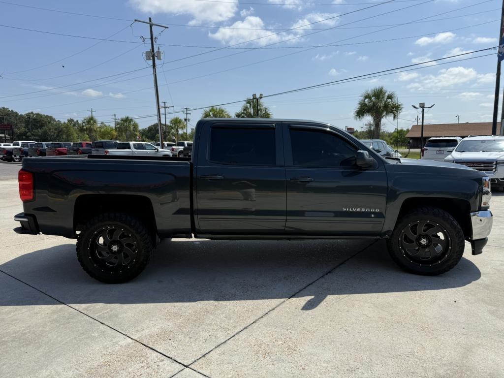 Chevrolet Silverado 1500 2WD Crew Cab 143.5" LT w/1LT 2017