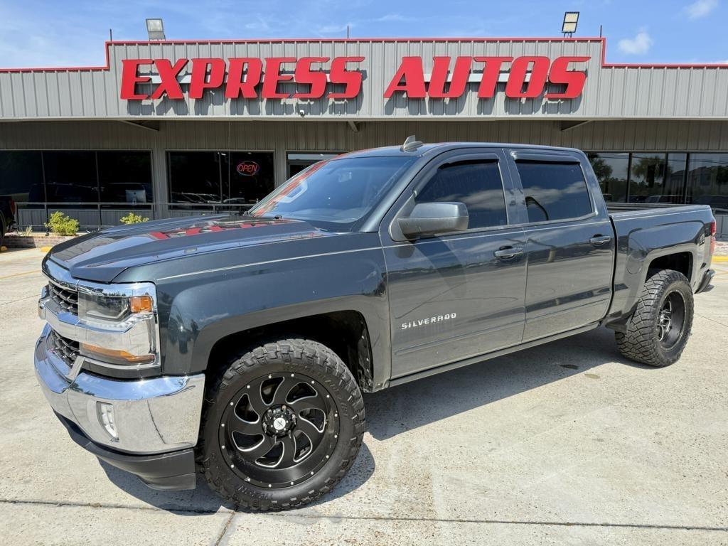 Chevrolet Silverado 1500 2WD Crew Cab 143.5" LT w/1LT 2017