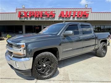 2017 Chevrolet Silverado 1500 2WD Crew Cab 143.5" LT w/1LT