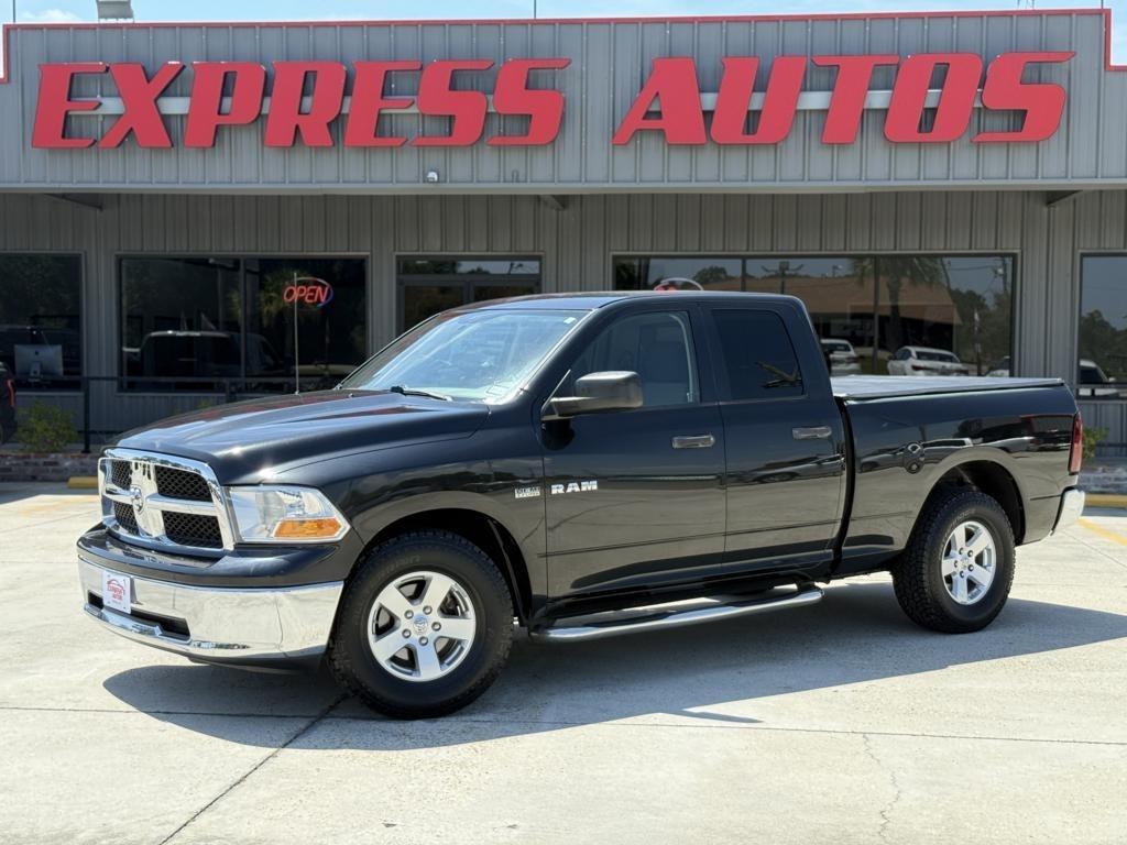 Dodge Ram 1500 2WD Quad Cab 140.5" SLT 2009