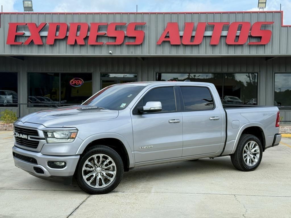 RAM 1500 Laramie 4x4 Crew Cab 5'7" Box 2020