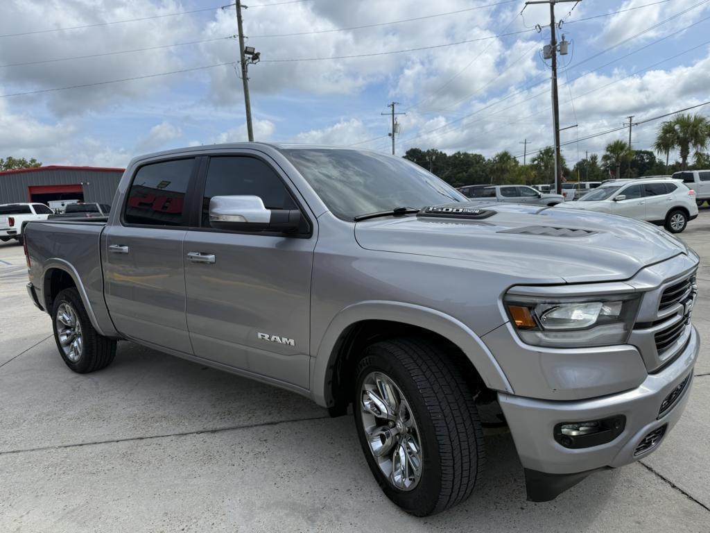 RAM 1500 Laramie 4x4 Crew Cab 5'7" Box 2020