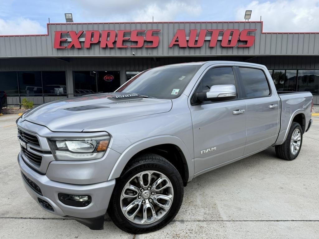 RAM 1500 Laramie 4x4 Crew Cab 5'7" Box 2020