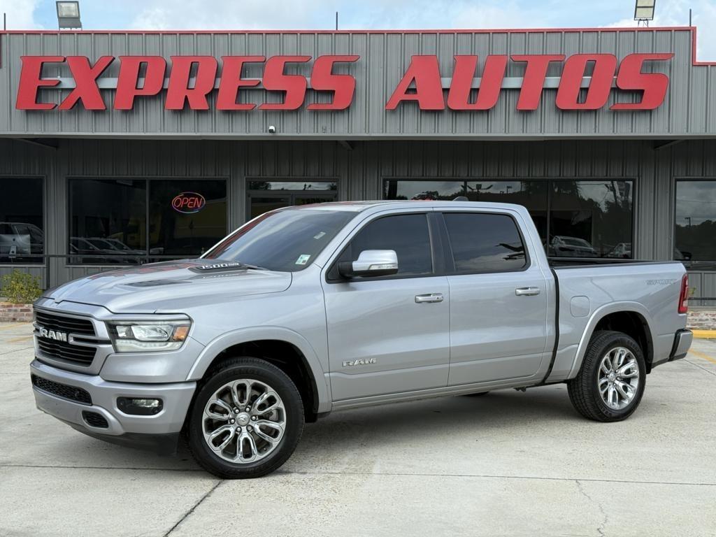 RAM 1500 Laramie 4x4 Crew Cab 5'7" Box 2020