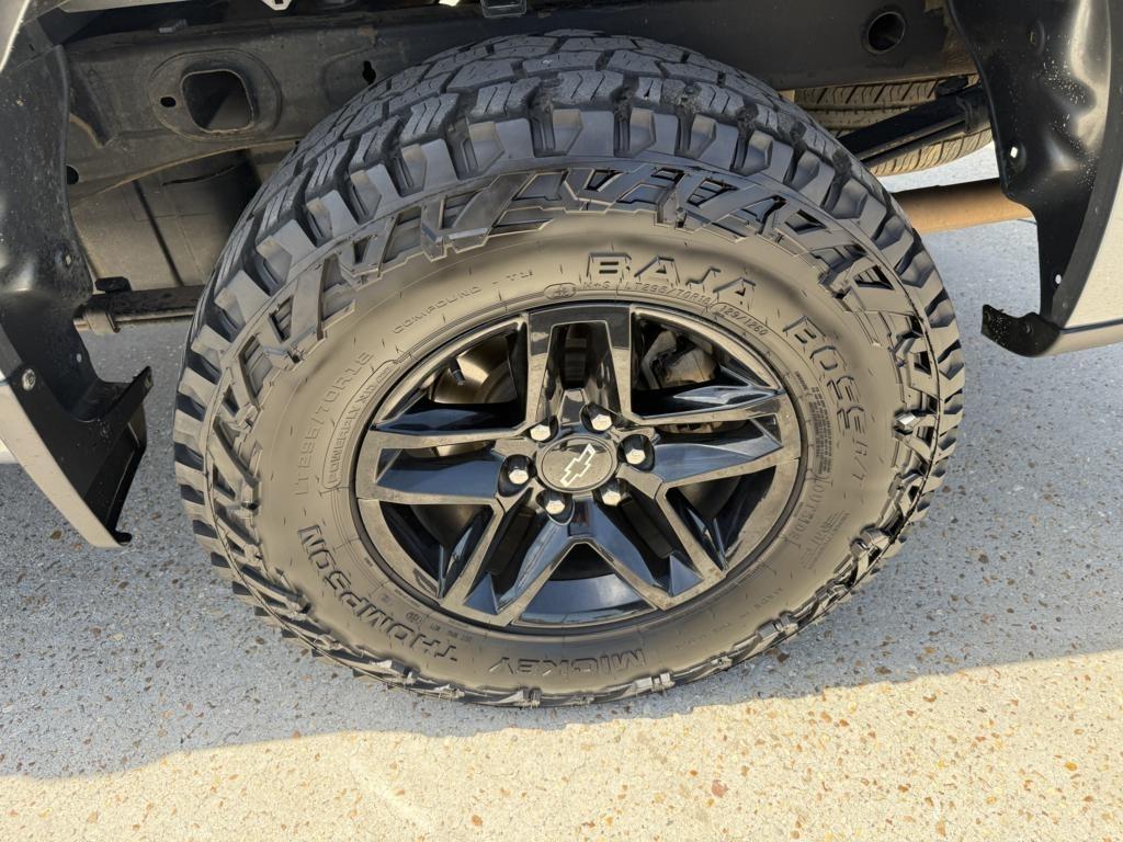 Chevrolet Silverado 1500 4WD Crew Cab 147" Custom Trail Boss 2019