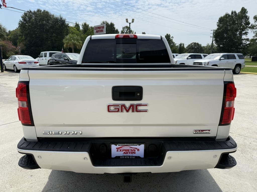 GMC Sierra 1500 4WD Crew Cab 143.5" SLT 2015