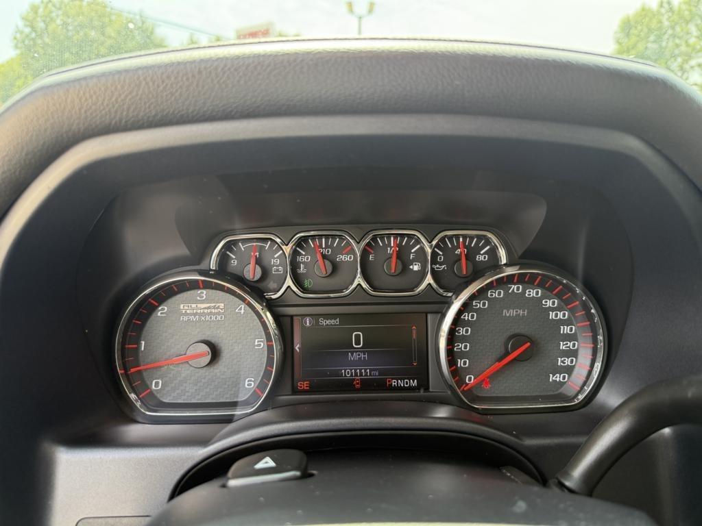 GMC Sierra 1500 4WD Crew Cab 143.5" SLT 2015