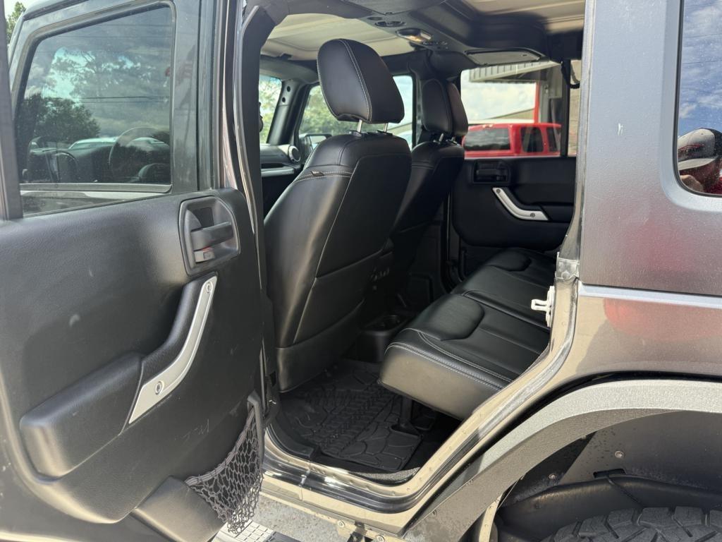 Jeep Wrangler Unlimited 4WD 4dr Rubicon 2016