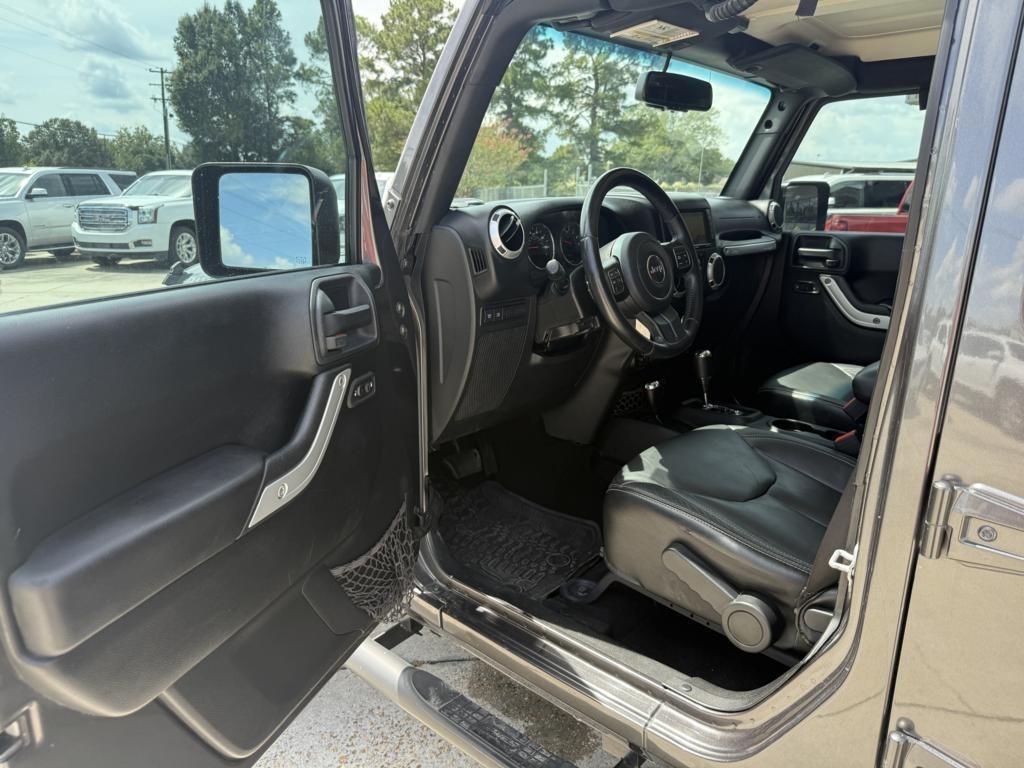 Jeep Wrangler Unlimited 4WD 4dr Rubicon 2016