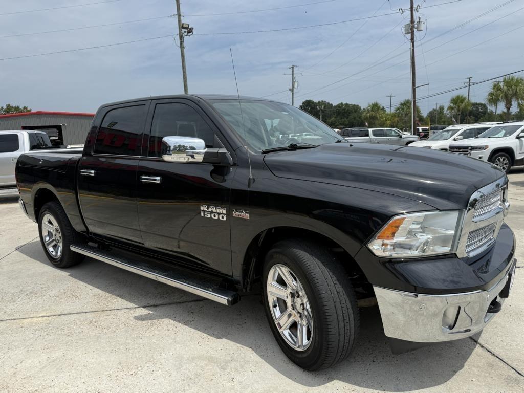 RAM 1500 Lone Star Silver 4x2 Crew Cab 5'7" Box 2018