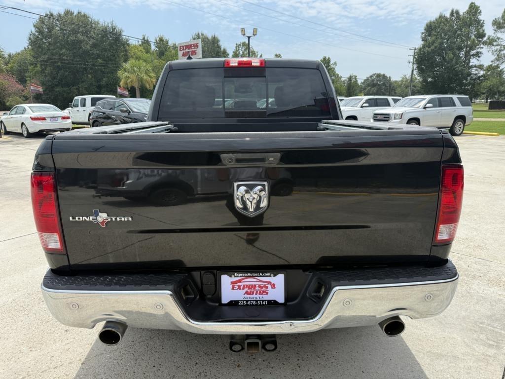 RAM 1500 Lone Star Silver 4x2 Crew Cab 5'7" Box 2018