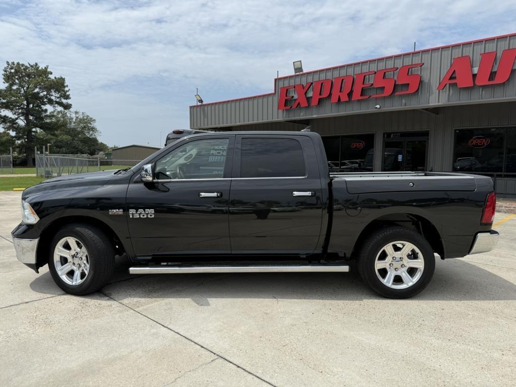 RAM 1500 Lone Star Silver 4x2 Crew Cab 5'7" Box 2018