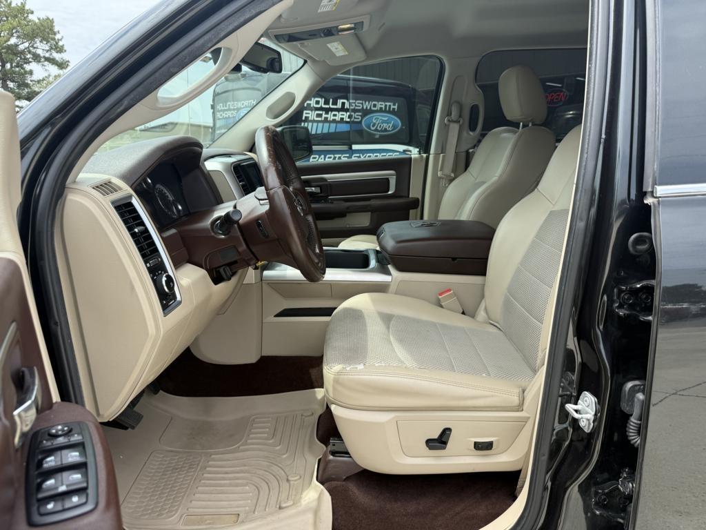 RAM 1500 Lone Star Silver 4x2 Crew Cab 5'7" Box 2018