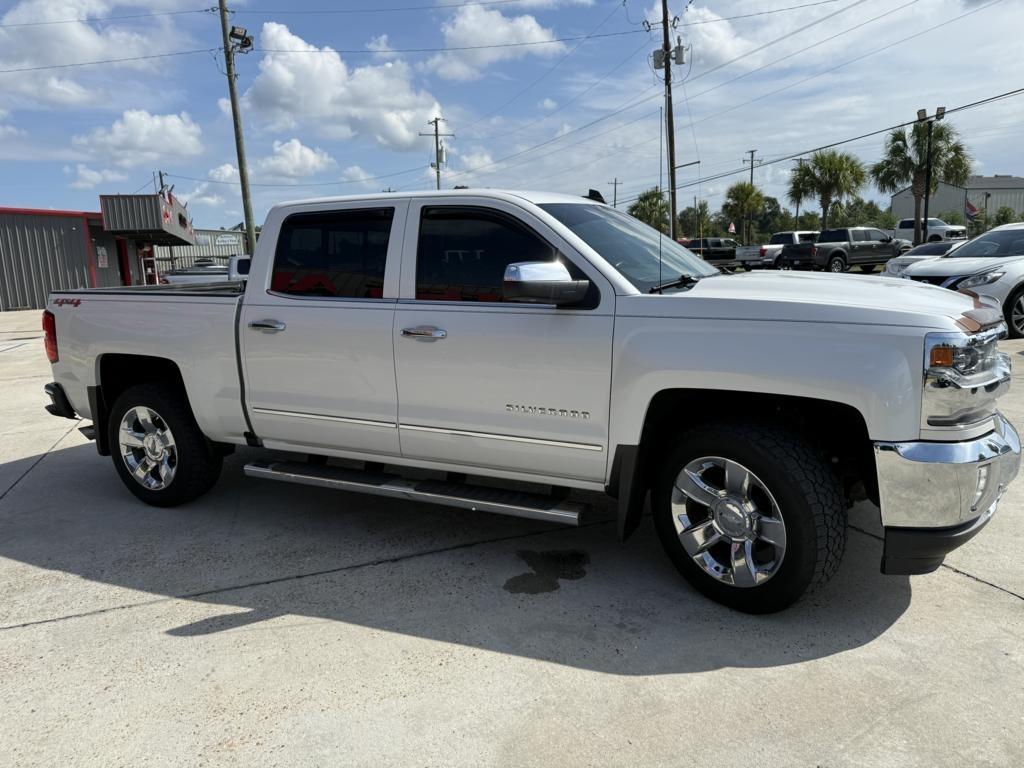 Chevrolet Silverado 1500 4WD Crew Cab 143.5" LTZ w/1LZ 2016