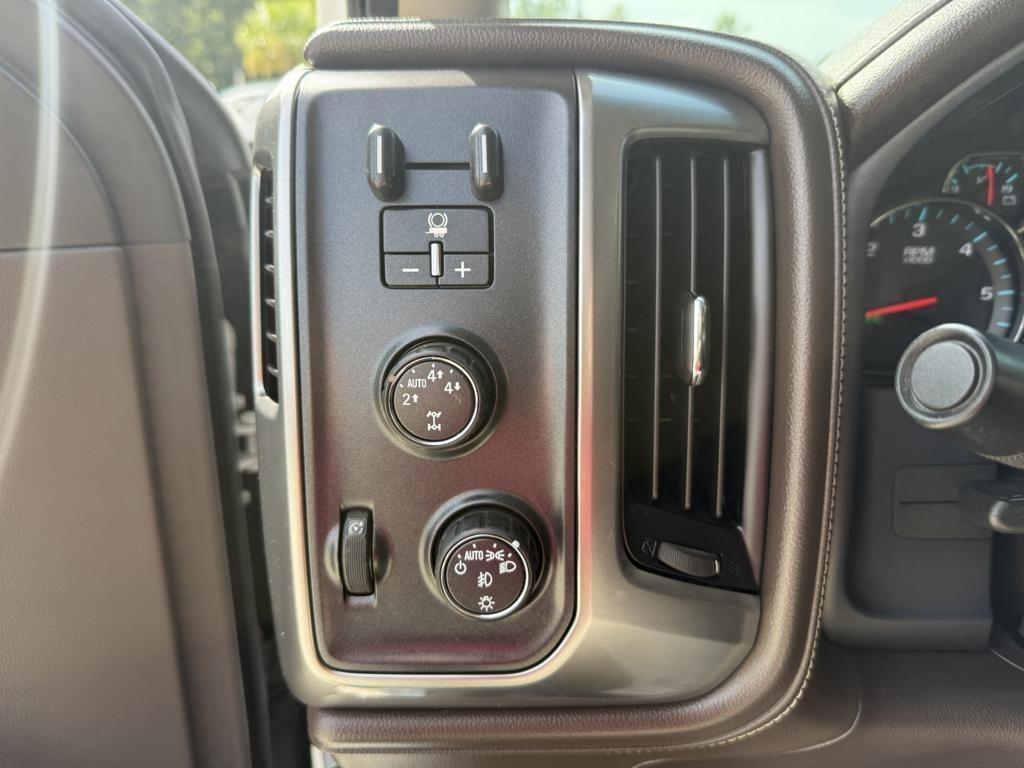 Chevrolet Silverado 1500 4WD Crew Cab 143.5" LTZ w/1LZ 2016