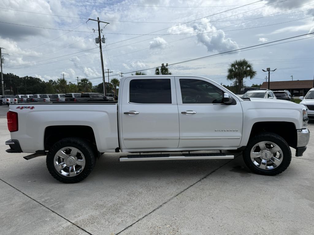 Chevrolet Silverado 1500 4WD Crew Cab 143.5" LTZ w/1LZ 2017