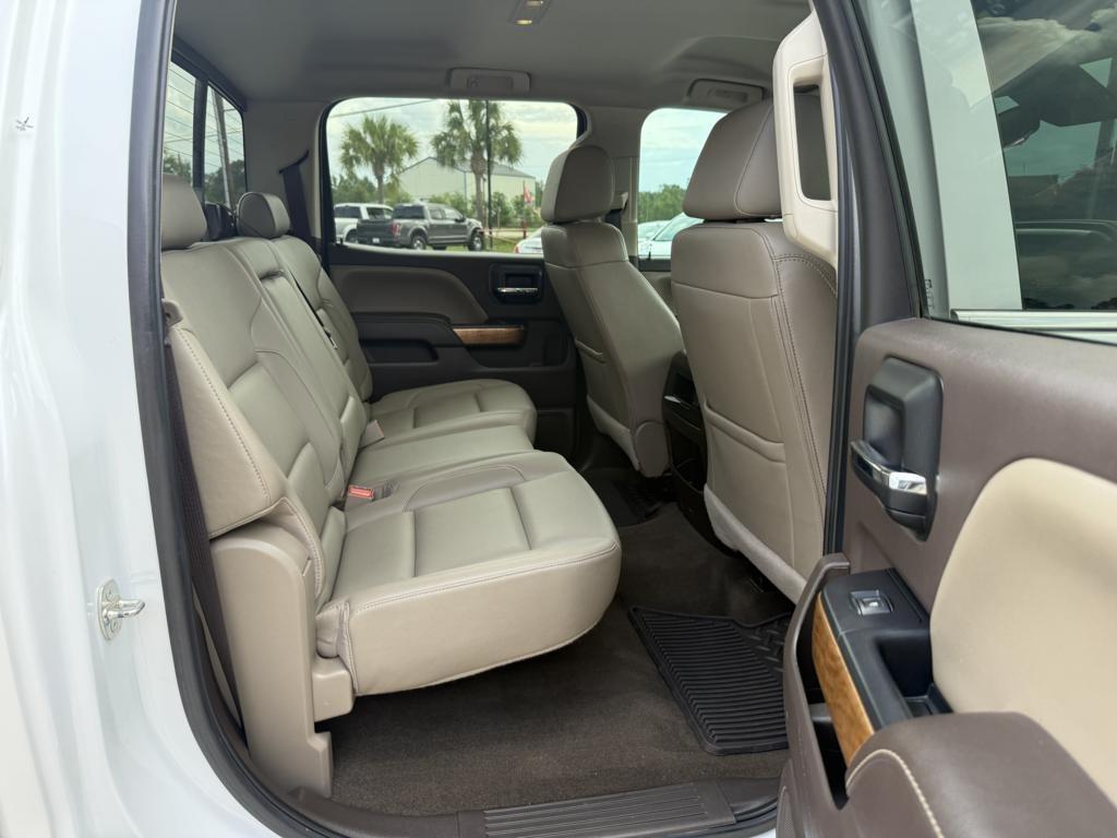 Chevrolet Silverado 1500 4WD Crew Cab 143.5" LTZ w/1LZ 2017
