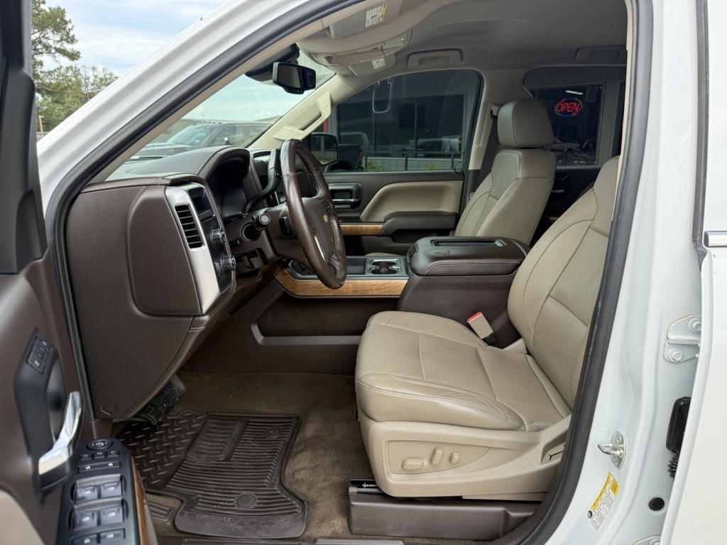 Chevrolet Silverado 1500 4WD Crew Cab 143.5" LTZ w/1LZ 2017