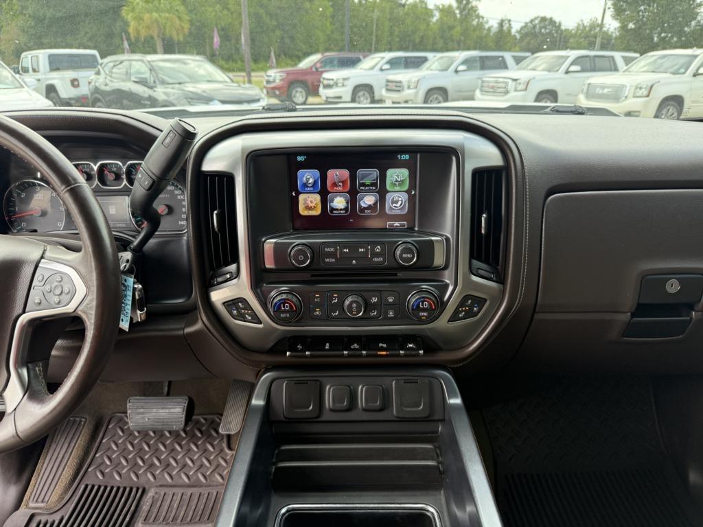 Chevrolet Silverado 1500 4WD Crew Cab 143.5" LTZ w/1LZ 2017