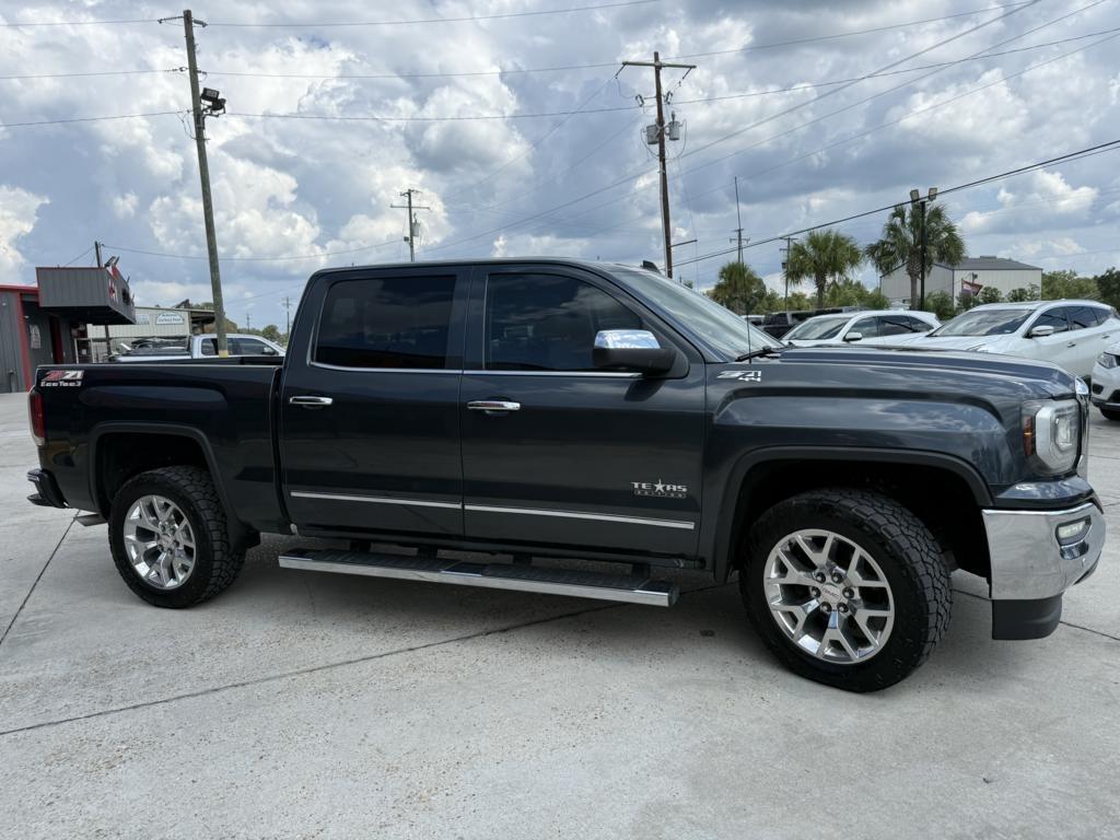 GMC Sierra 1500 4WD Crew Cab 143.5" SLT 2017