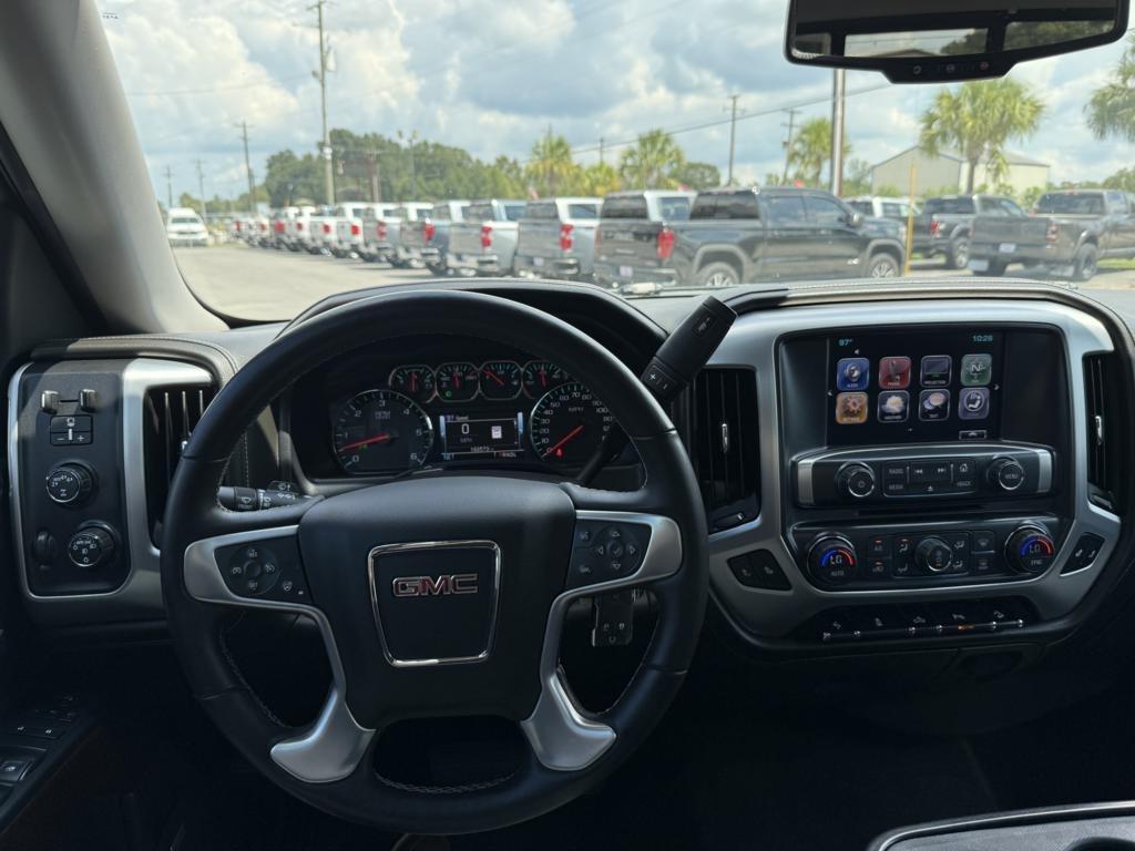 GMC Sierra 1500 4WD Crew Cab 143.5" SLT 2017