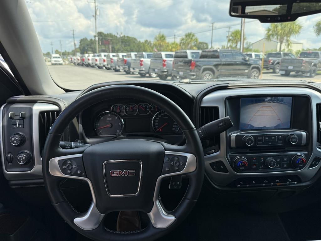 GMC Sierra 1500 4WD Crew Cab 143.5" SLT 2017