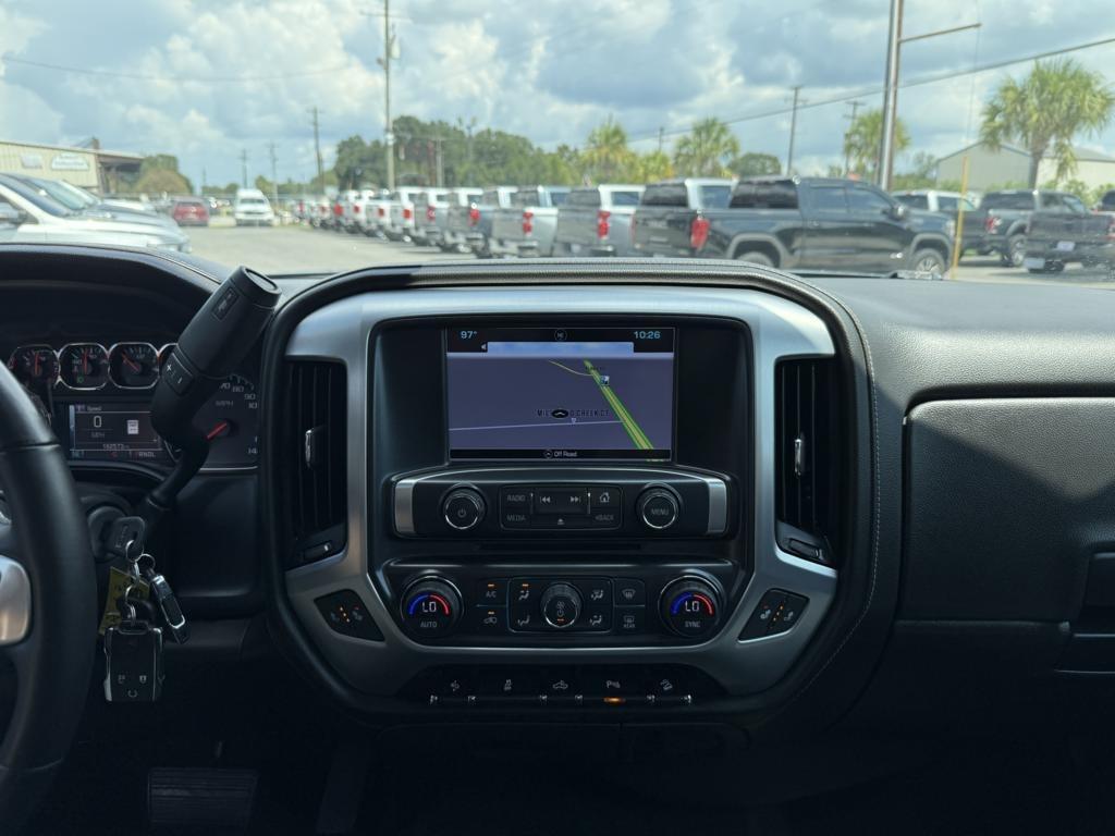 GMC Sierra 1500 4WD Crew Cab 143.5" SLT 2017