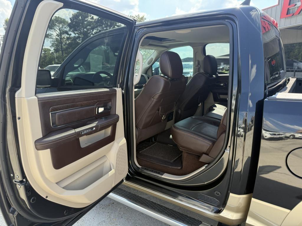 RAM 1500 4WD Crew Cab 140.5" Longhorn 2016