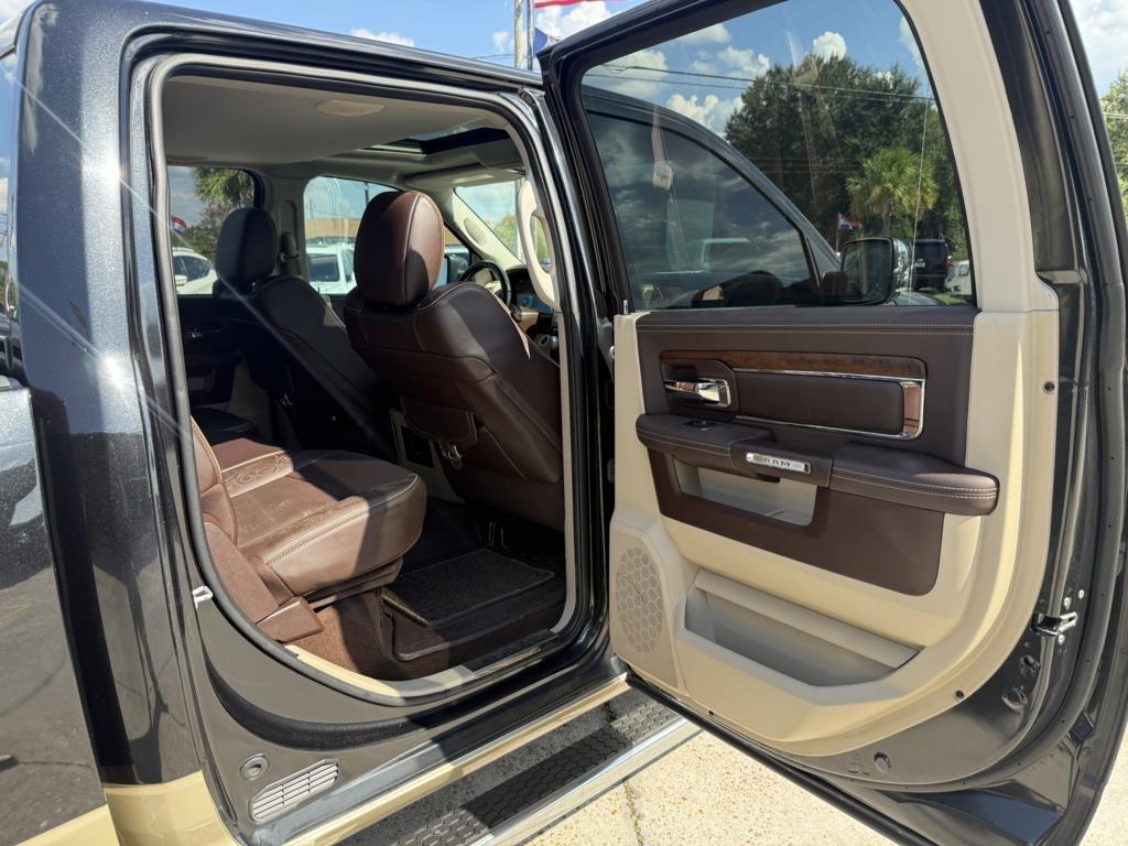 RAM 1500 4WD Crew Cab 140.5" Longhorn 2016