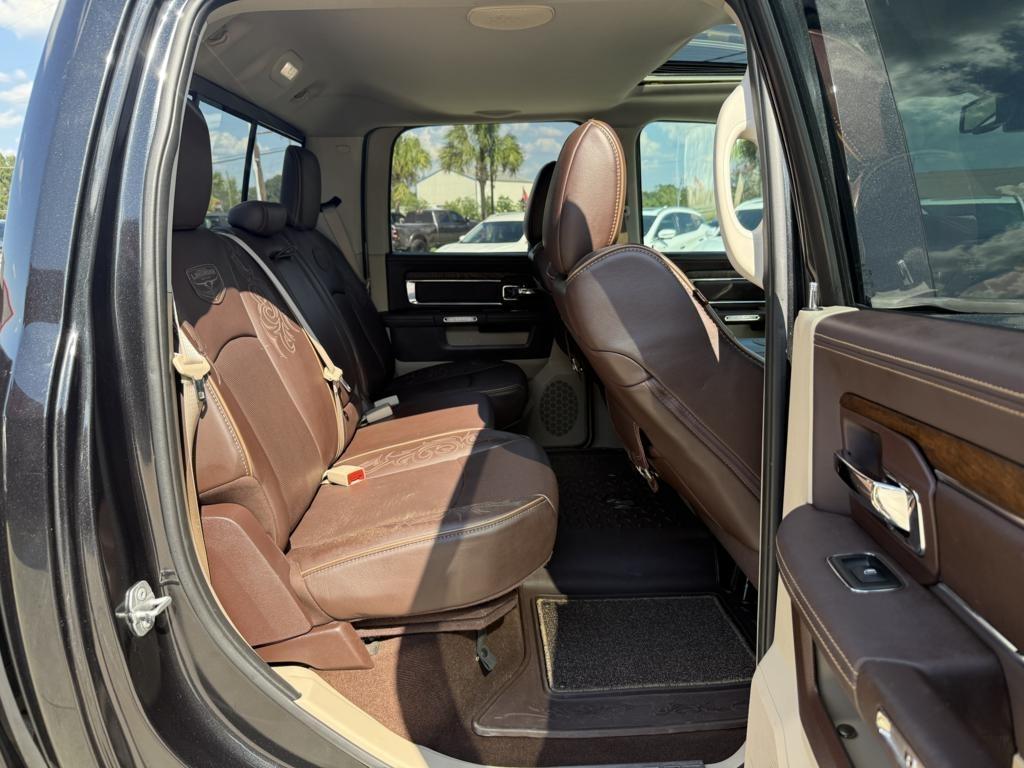 RAM 1500 4WD Crew Cab 140.5" Longhorn 2016