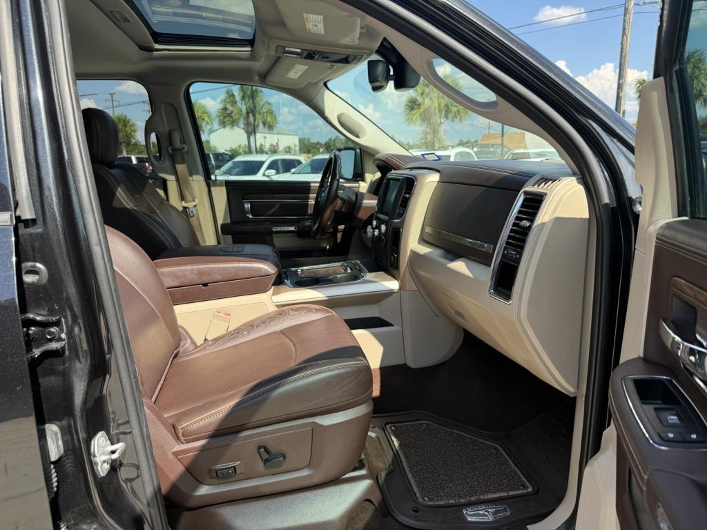 RAM 1500 4WD Crew Cab 140.5" Longhorn 2016