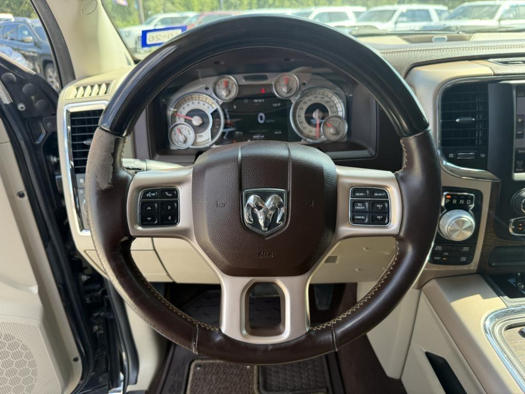 RAM 1500 4WD Crew Cab 140.5" Longhorn 2016