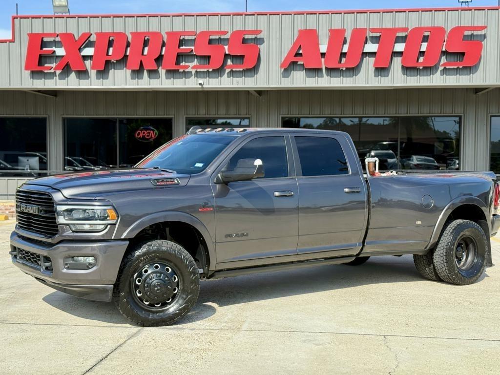 RAM 3500 Laramie 4x4 Crew Cab 8' Box 2020